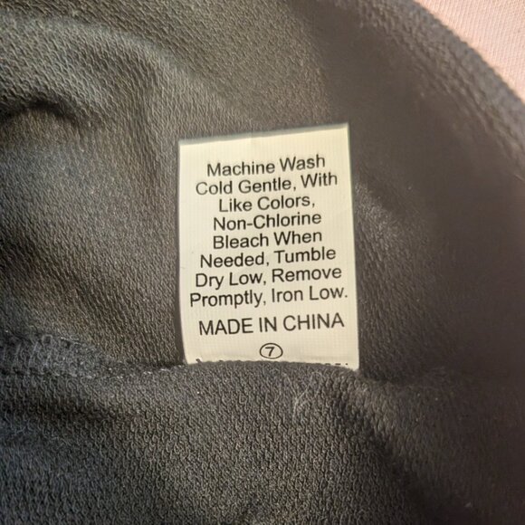 Romwe Sweater, pink and black, size Small - Picture 6 of 6